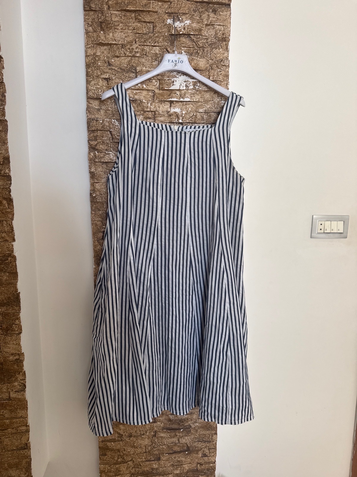 Intrend midi dresse 9amraya neuf
