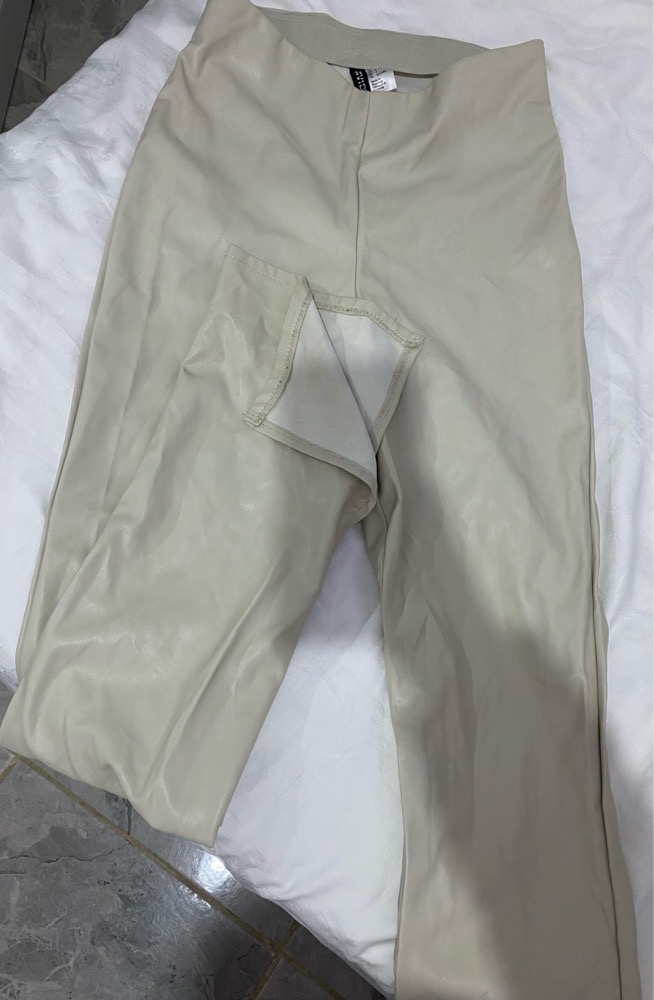 Pantalon h&m cuir beige taille 36