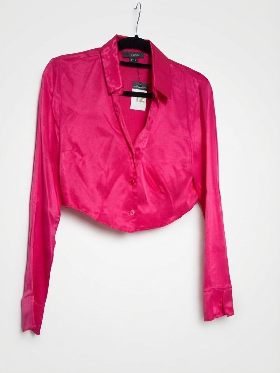 Chemise satinè cropped primark taille L
