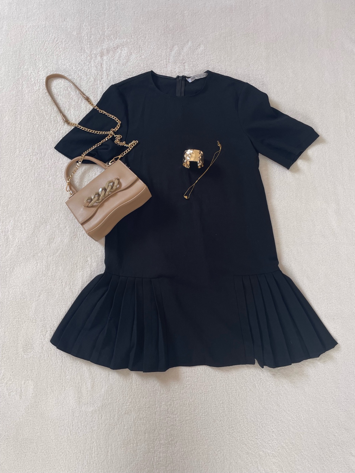 Robe noire courte