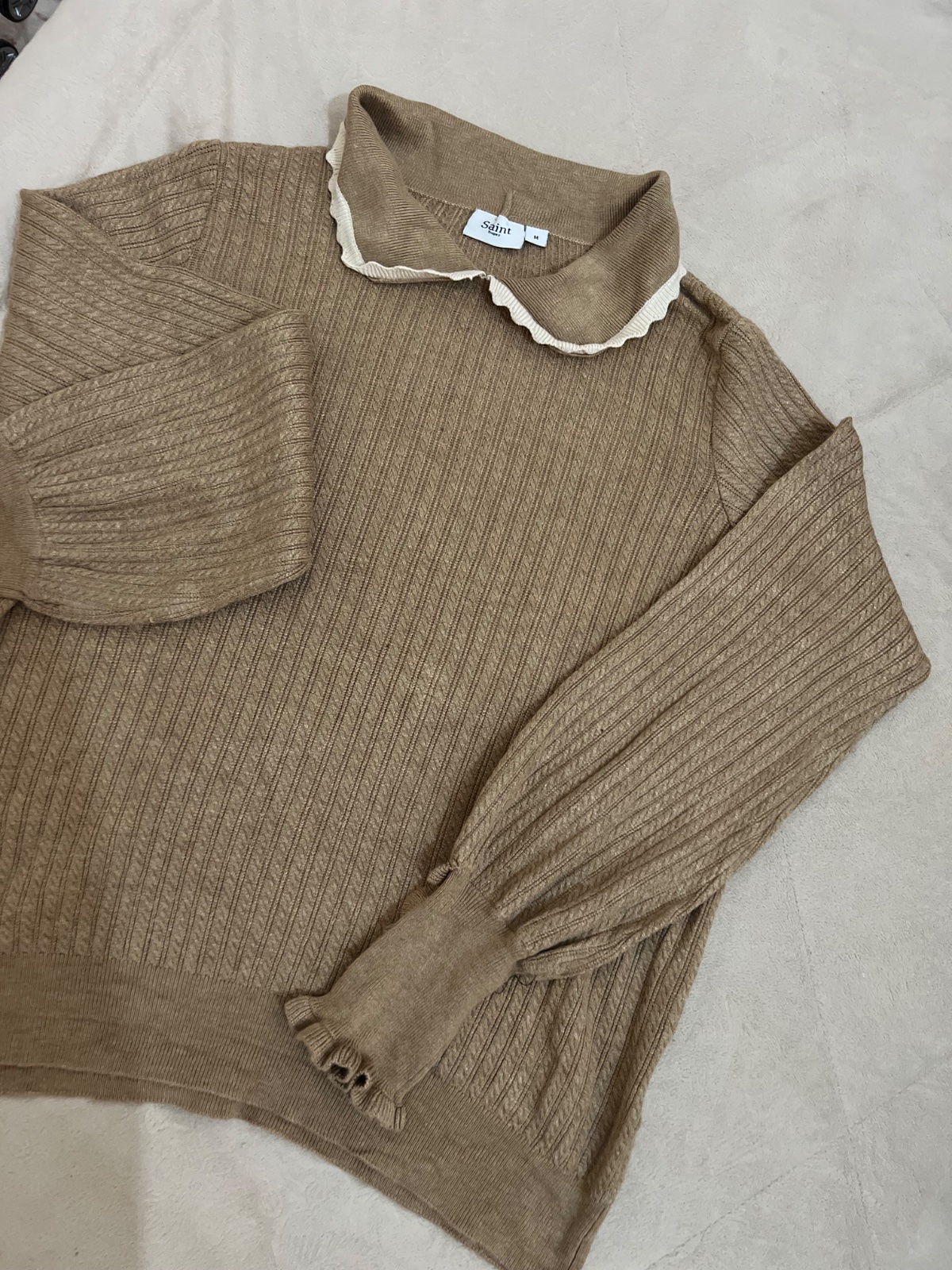 Jolie pull 
