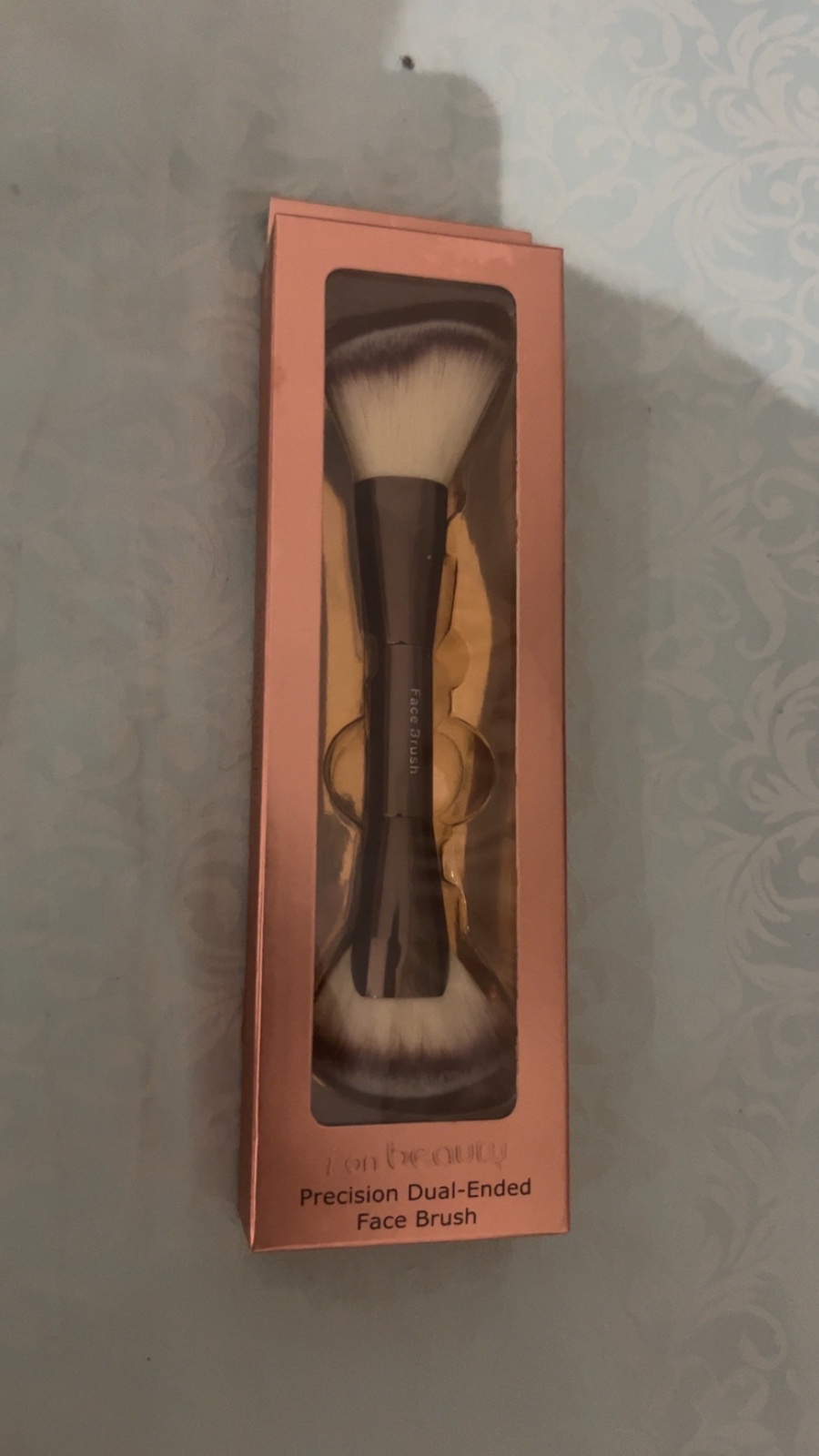 Brush makaup