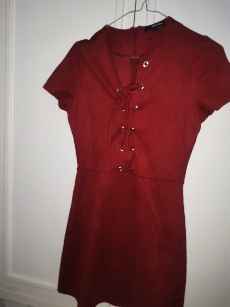 Robe rouge élégante