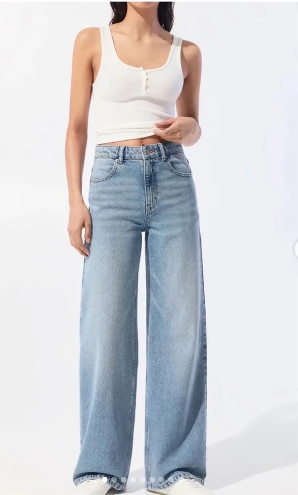 Jean straight pull and bear
