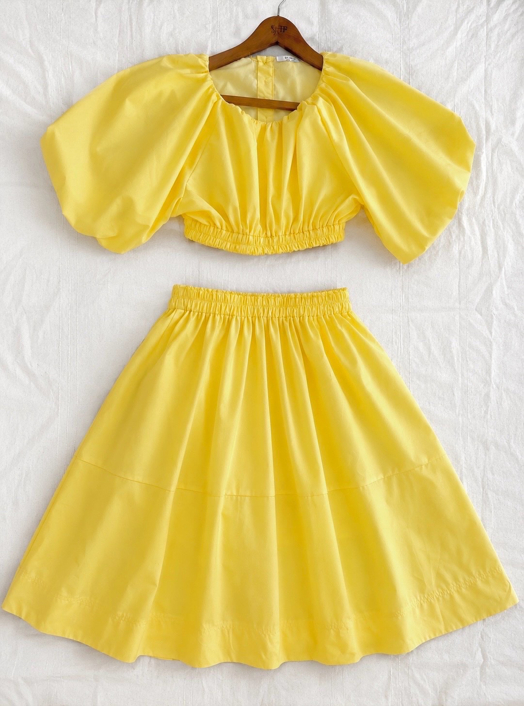 Set jaune 