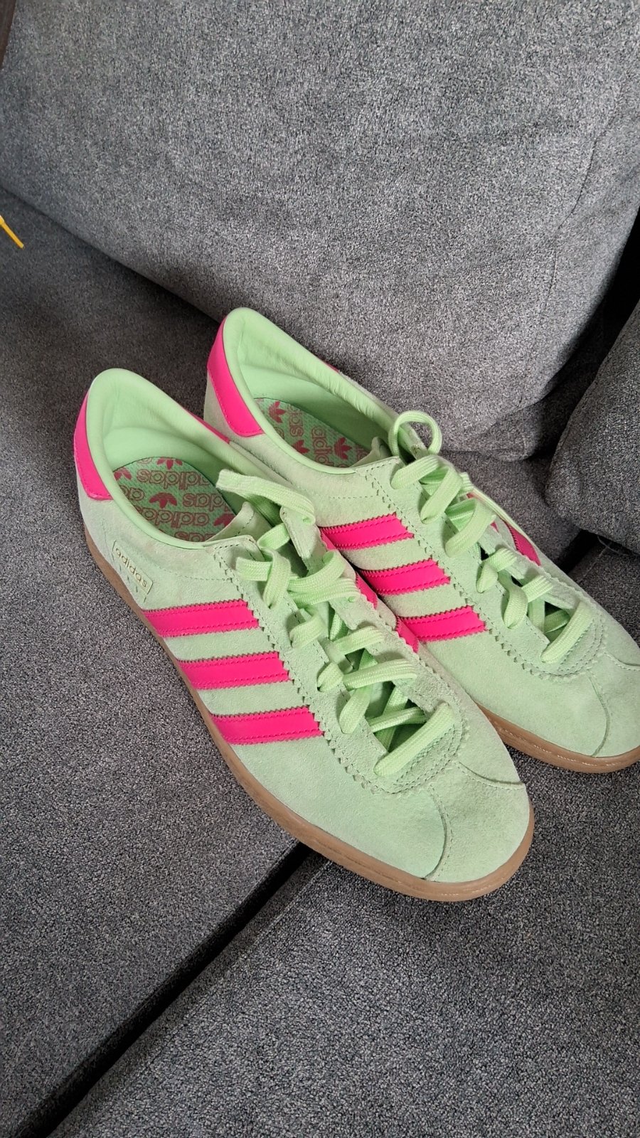 ADIDAS 