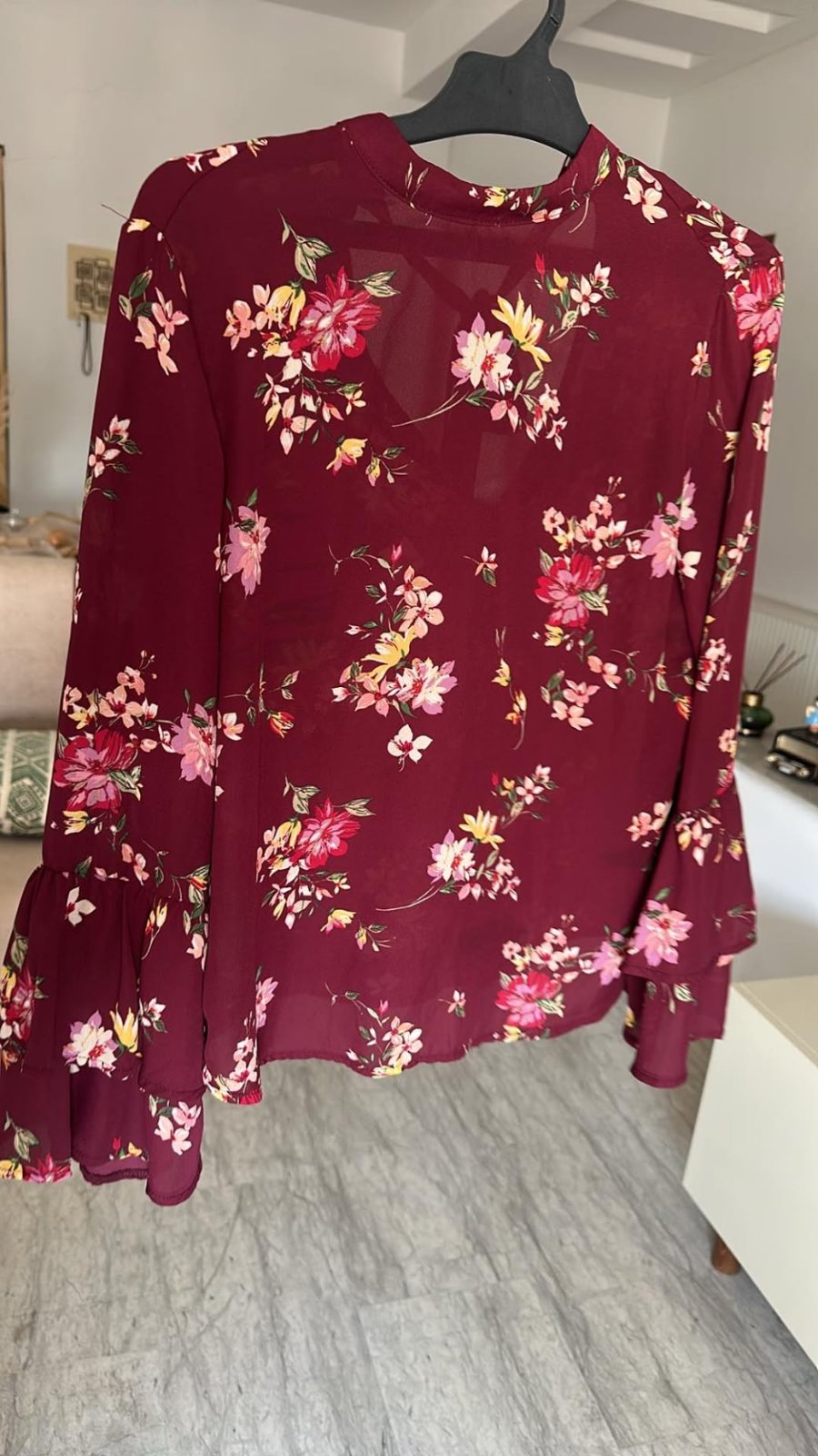 Chemise fleurie couleur burgundy 🍇 Taille XS/ Bershka