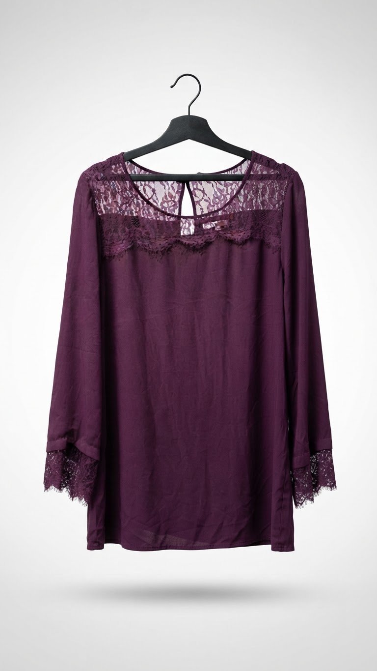 Robe burgundy (bordeaux) à coupe droite avec une fermeture à côté, fluide et confortable.