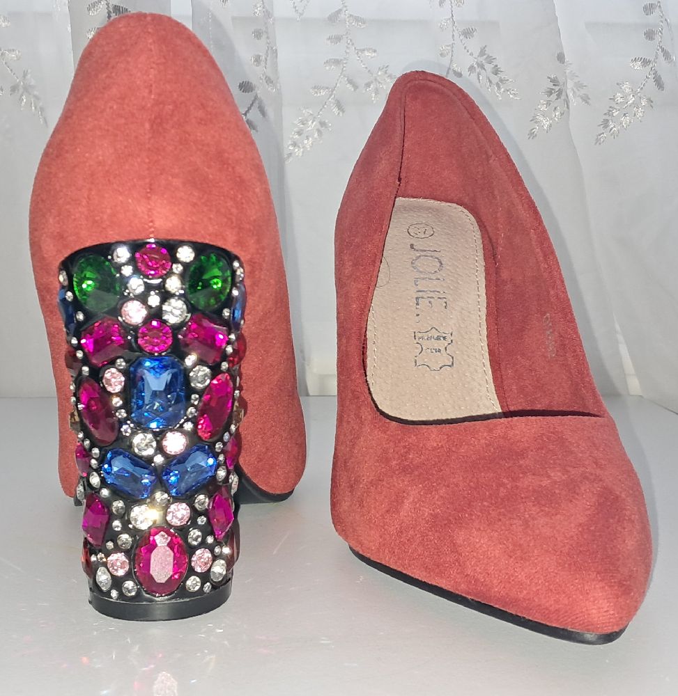 Escarpins daim rouge Joliesse avec strass pointure 37 