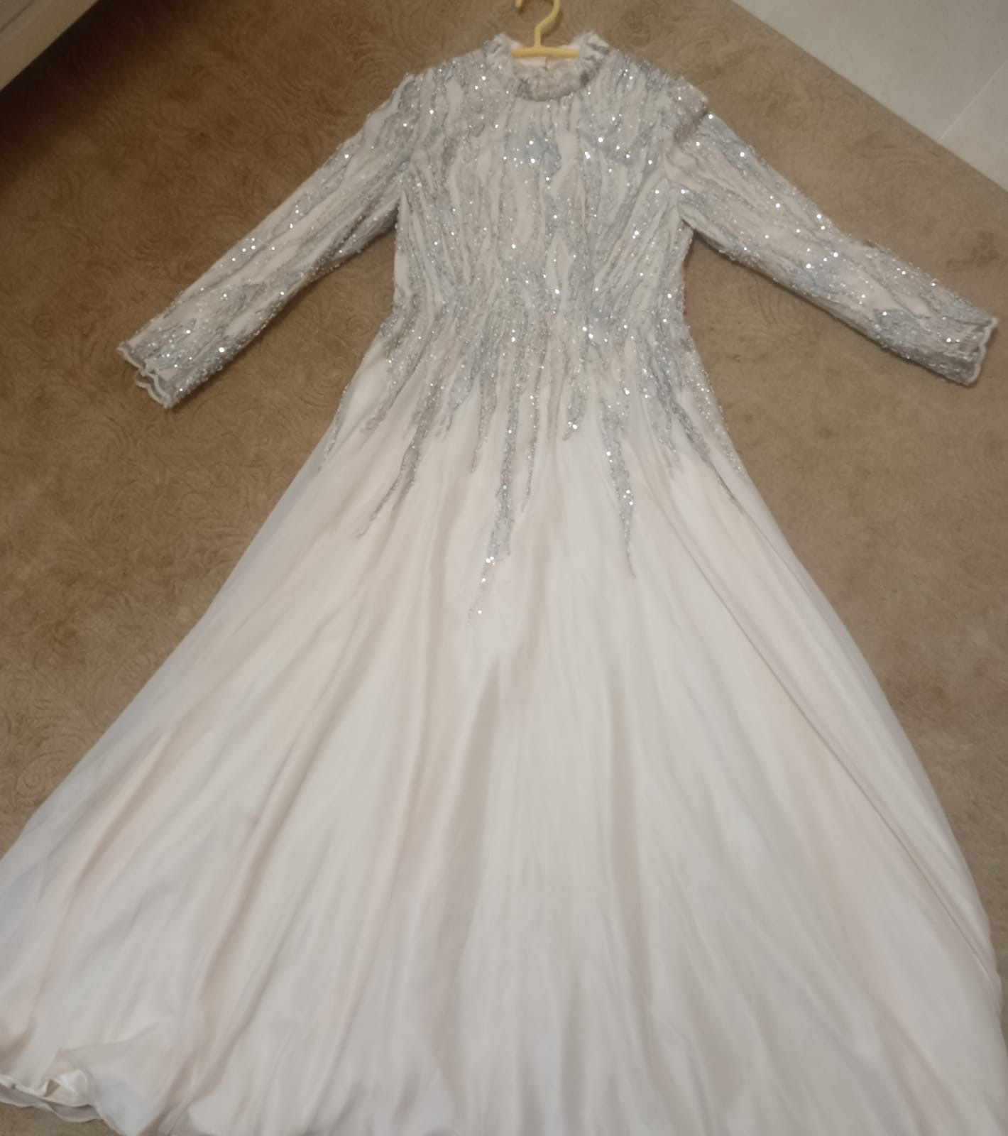 Robe soiree jamais porte