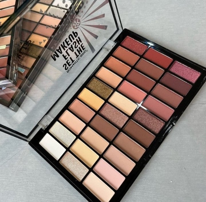 PALETE SET THE FLASH MAKE UP