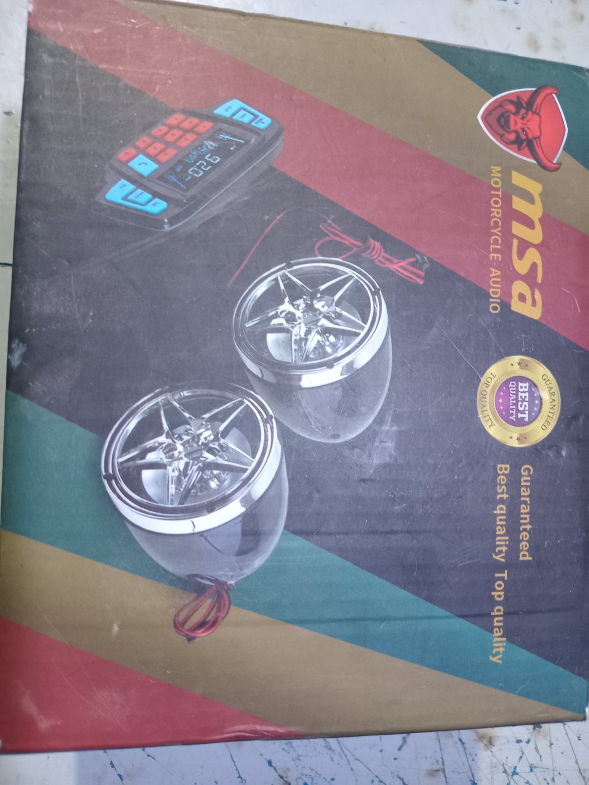 LECTURE MP3 BLUETOOTH ET HAUT PARLEUR POUR MOTO