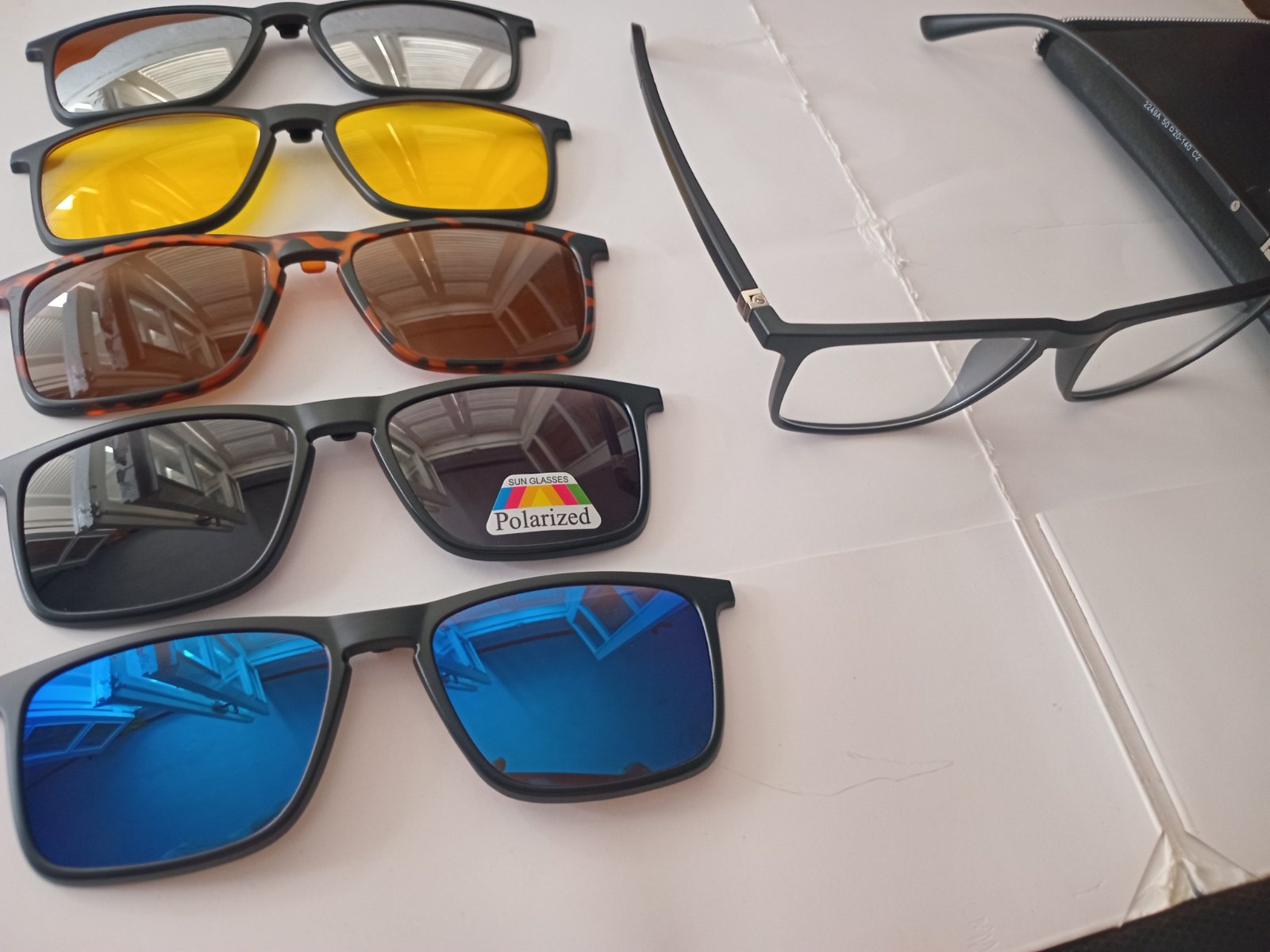LUNETTE 6 EN 1 AVEC CLIP MAGNETIQUE POLARISER 400UV 