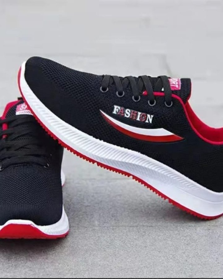 CHAUSSURE DE SPORT DECONTRACTE SNEAKER ET STYLE 