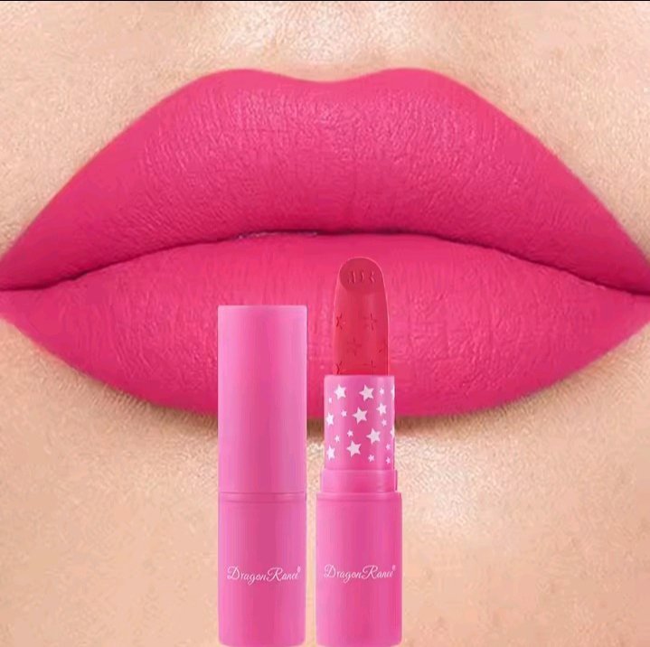 ROUGE A LEVRE MAT VELOUR ROUGE ROSE .IMPERMIABLE HYDRATON. ÉTOILES LANGUE DUREE.NE DECOLOR PAS FACILEMENT 