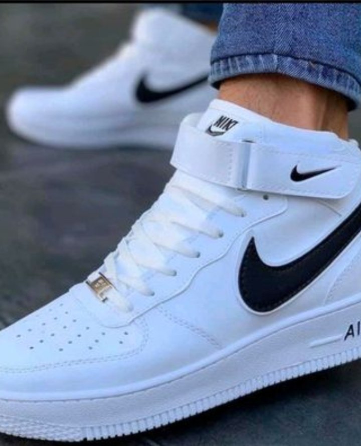 CHAUSSURE NIKE AIR FORCE 1 HIGHT CUT POINTURE 40