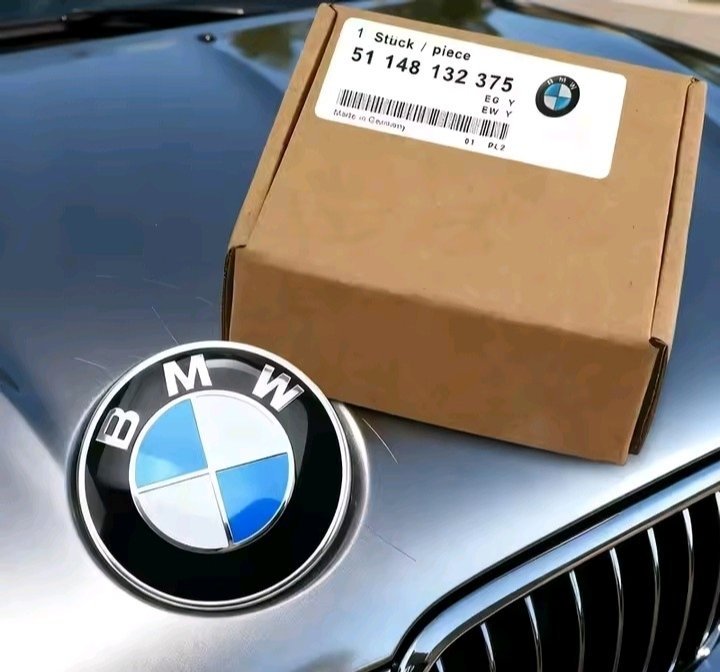 EMBLEME DE CAPOT DE VOITURE BMW