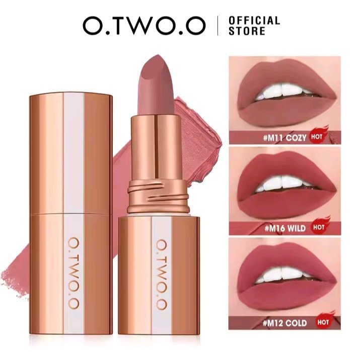 O.TWO.O ROUGE A LEVRE LONGUE DUREE RESISTANT A L EAU SANS TACHE.CLASIC 402.PIGMENTE.FINITION VELOUR.MAQUILLAGE TENTE JULE 256