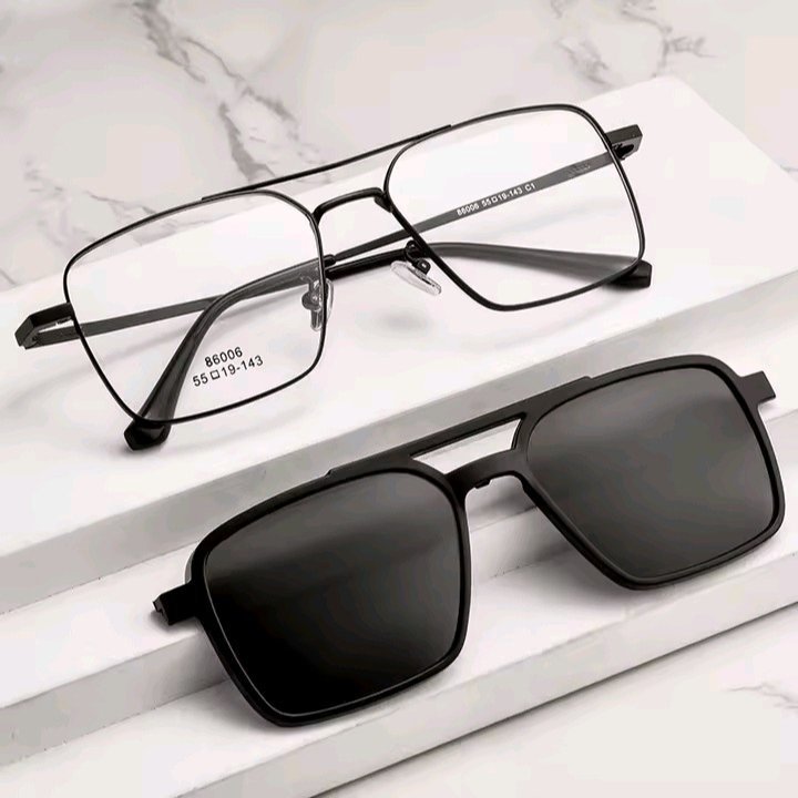 LUNETTE EN TITANIUM 2 EN 1 AVEC CLIP MAGNETIQUE 400UV 