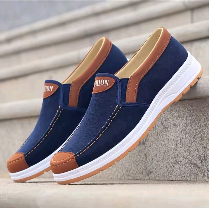 CHAUSSURE HOMME DE LOISIRE A LA MODE TENDANCE TOUT POINTURE DISPONIBLE DE 39 A 44