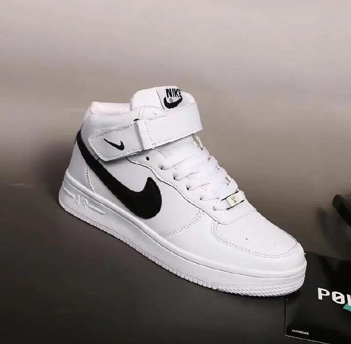 CHAUSSURE DE SPORT NIKE AIR FORCE 1 HIGHT CUT TOUT POINTURE DISPONIBLE 