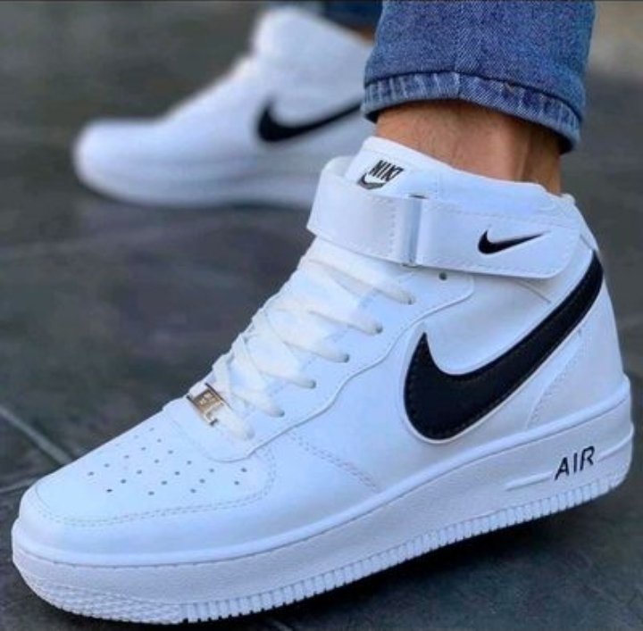 CHAUSSURE NIKE AIR FORCE 1 POINTURE 40