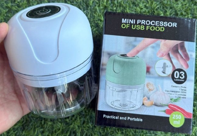 MINI HACHOIRE MIXEUR RECHARGEBAL AVEC CÂBLE USB 250ML