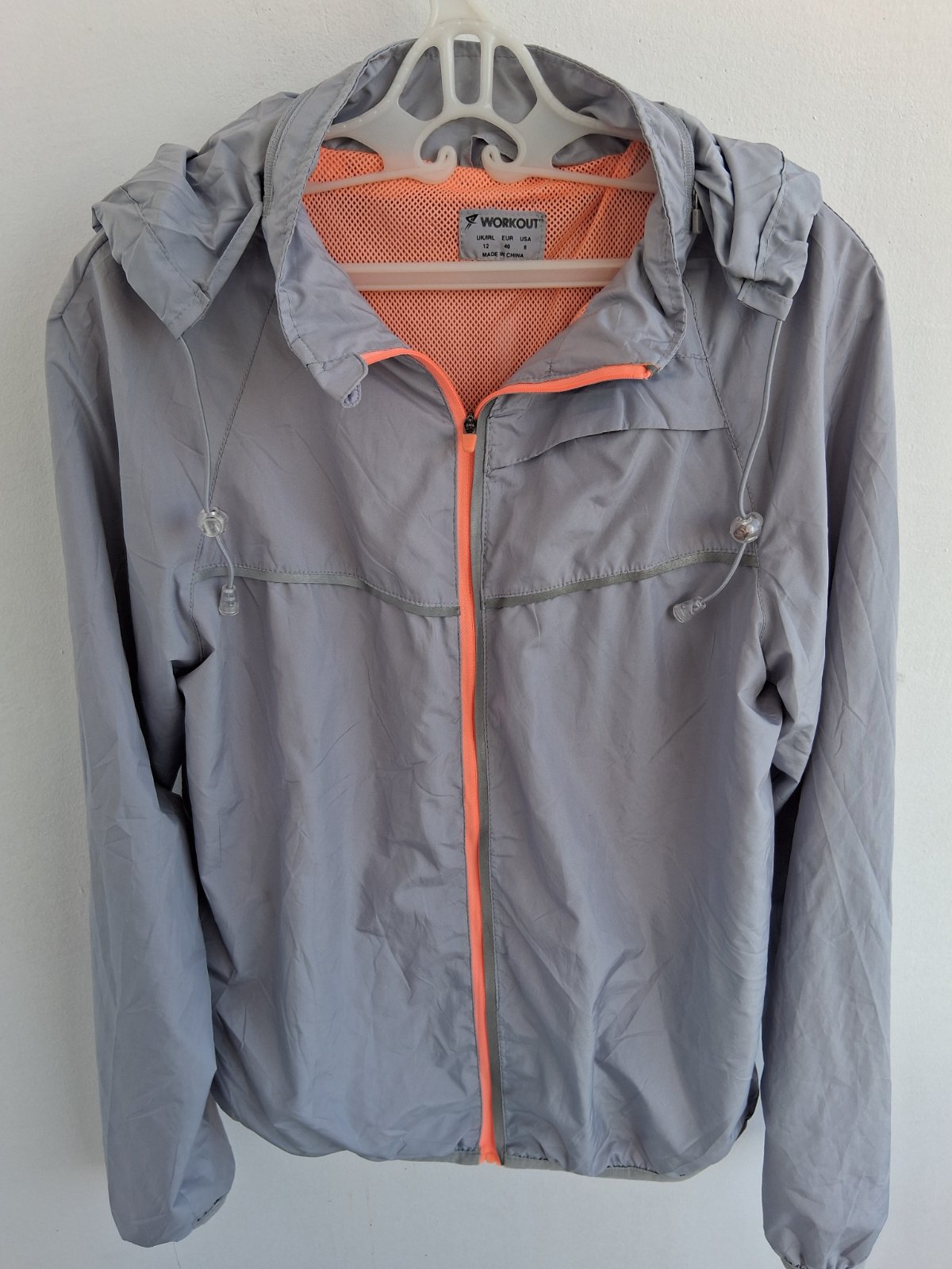 Veste de sport Workout (Style K-Way) – Gris & Orange – État Impeccable