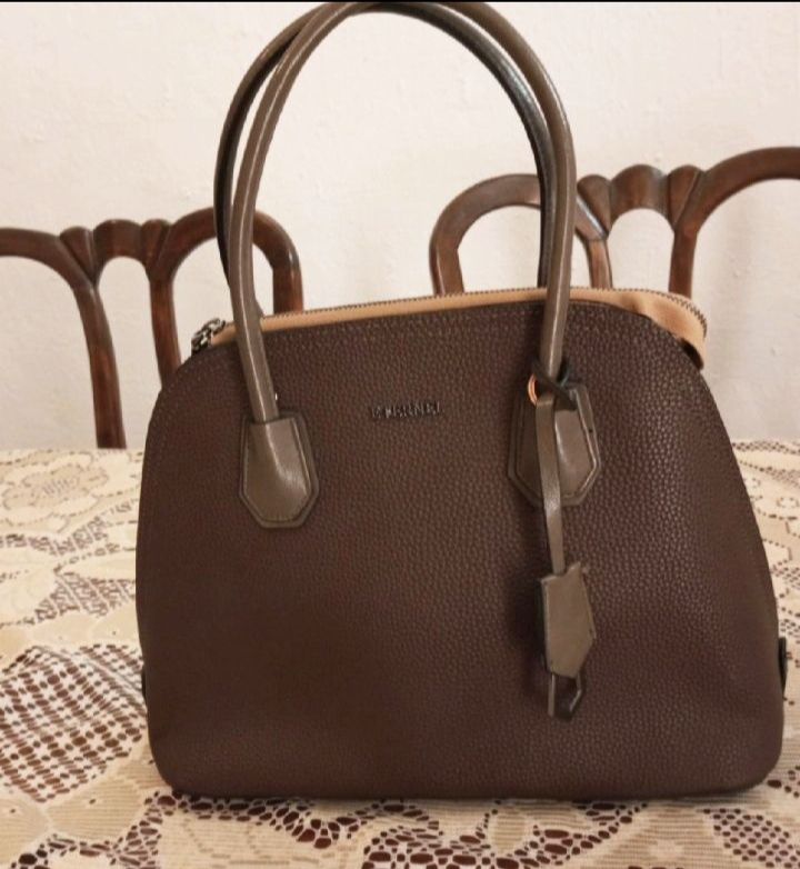 sac à main cuir marque ETERNEL