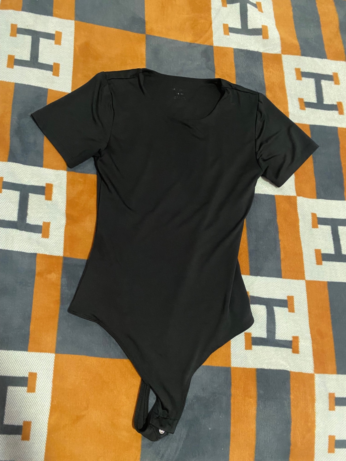 Pull noir