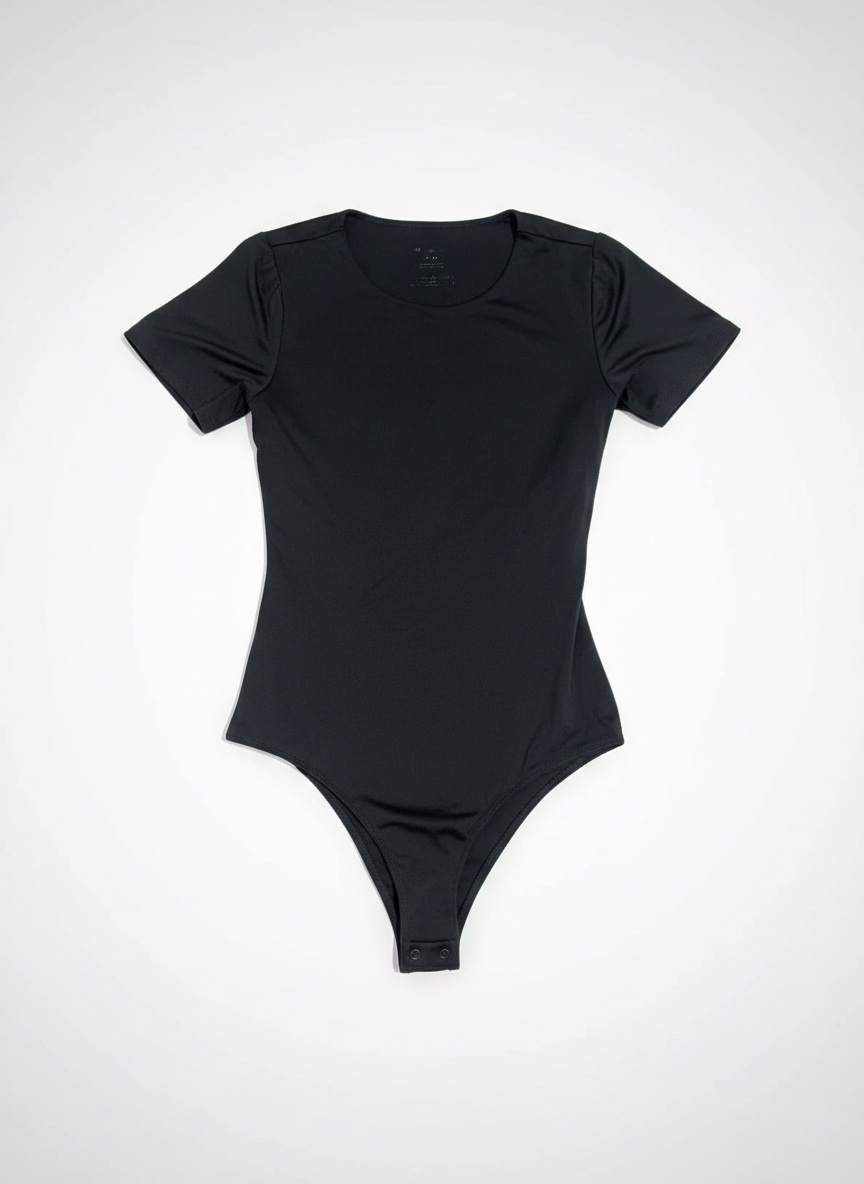 Pull noir