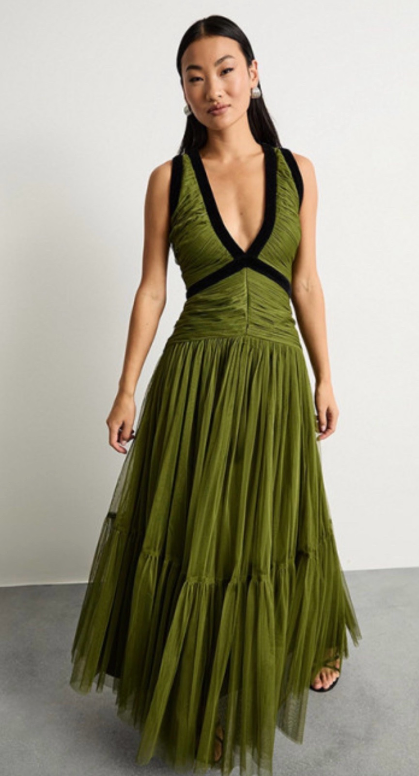 Robe longue en tulle vert olive – Warehouse 