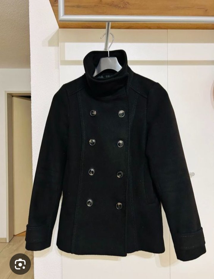 Manteau noir H&M – élégant et en très bon état