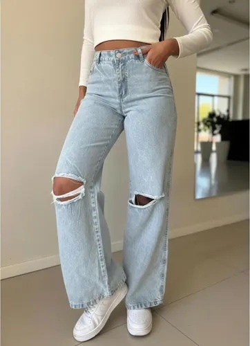 Jean bleu claire dechiré