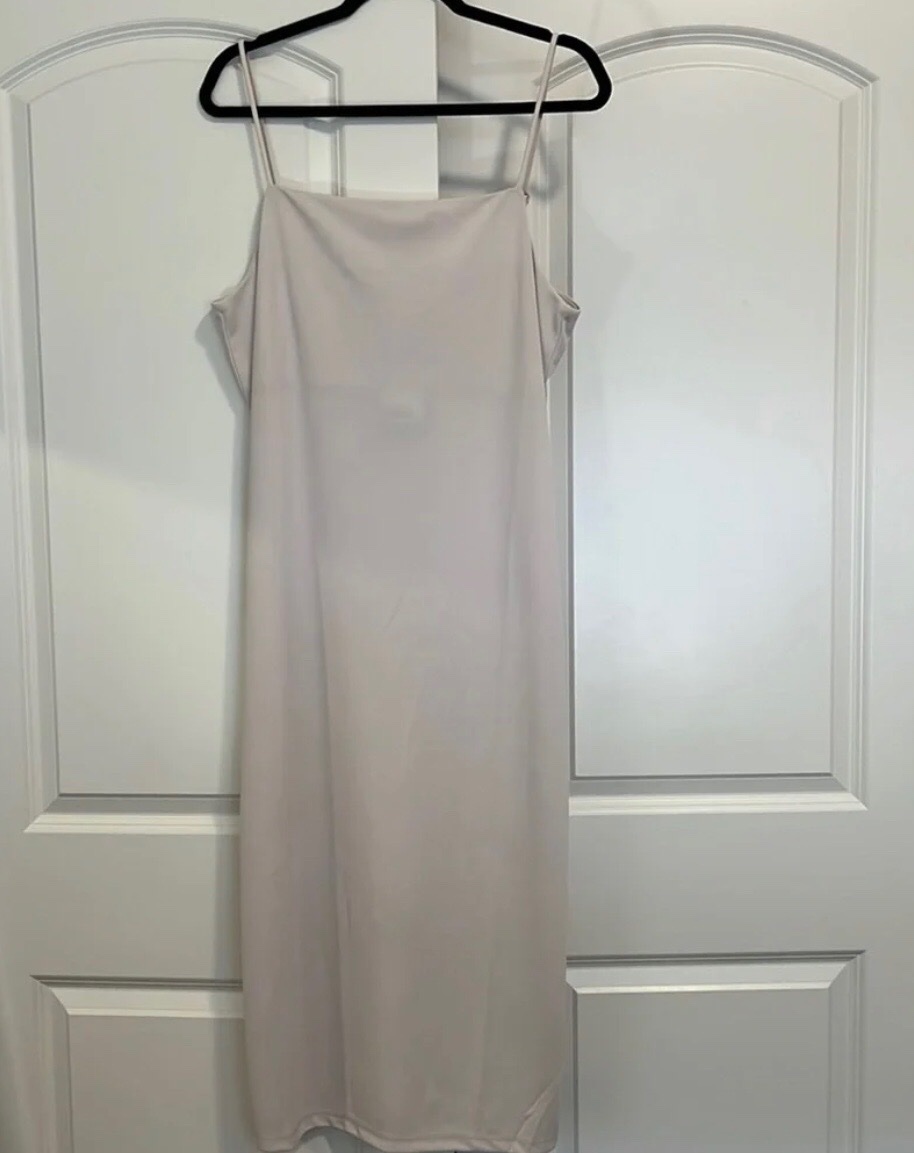 Robe midi beige claire 