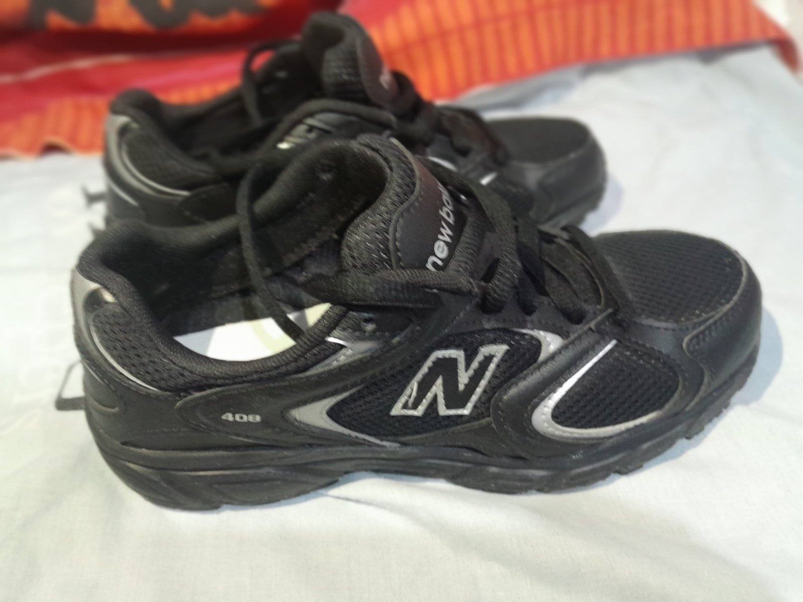 Baskets New Balance 408 G4081RZ Noir & Argent – Taille 37