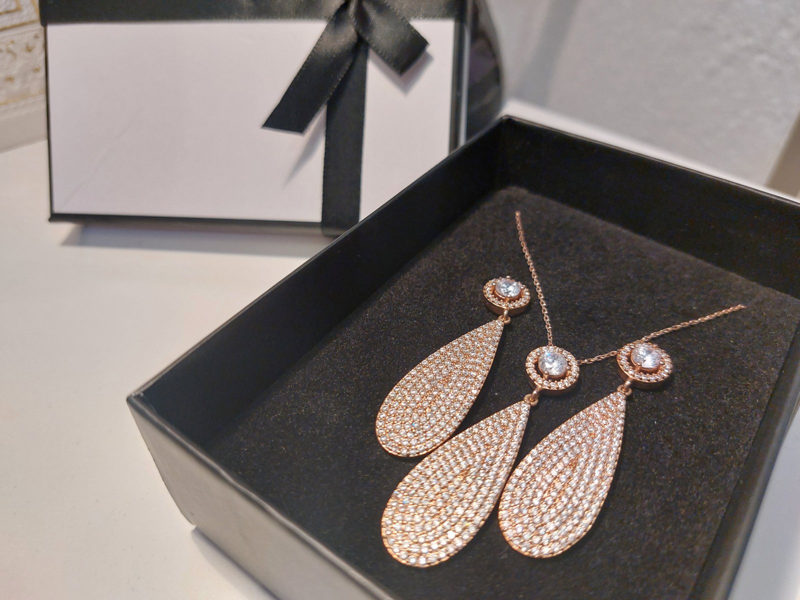Parure bijoux doré rose