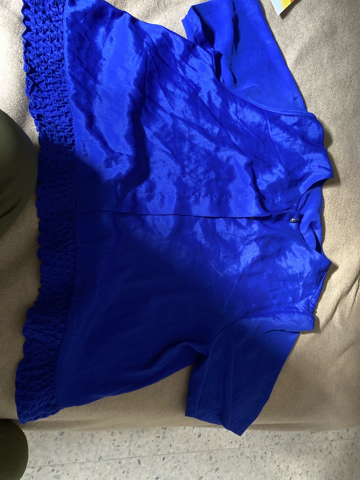 Chemise satin bleu roi 
