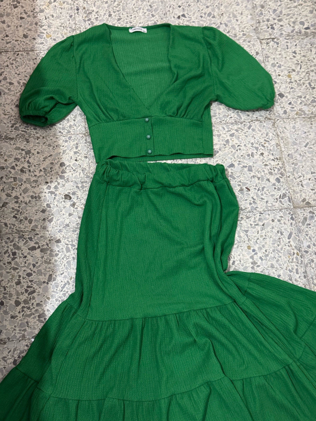 Set vert jupe et top