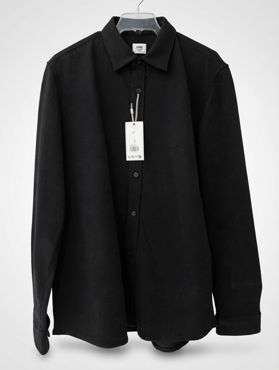 L'incontournable Chemise noir acheté chez celio paris 
