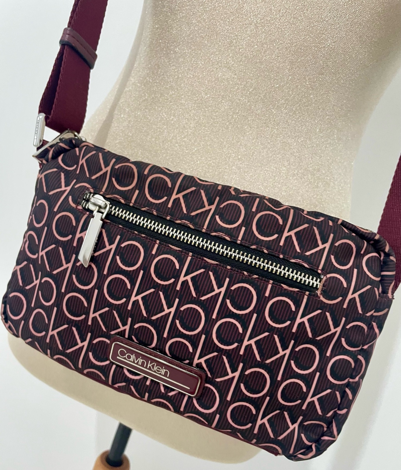 Sac à Bandouliere CK authentique et en excellent etat 