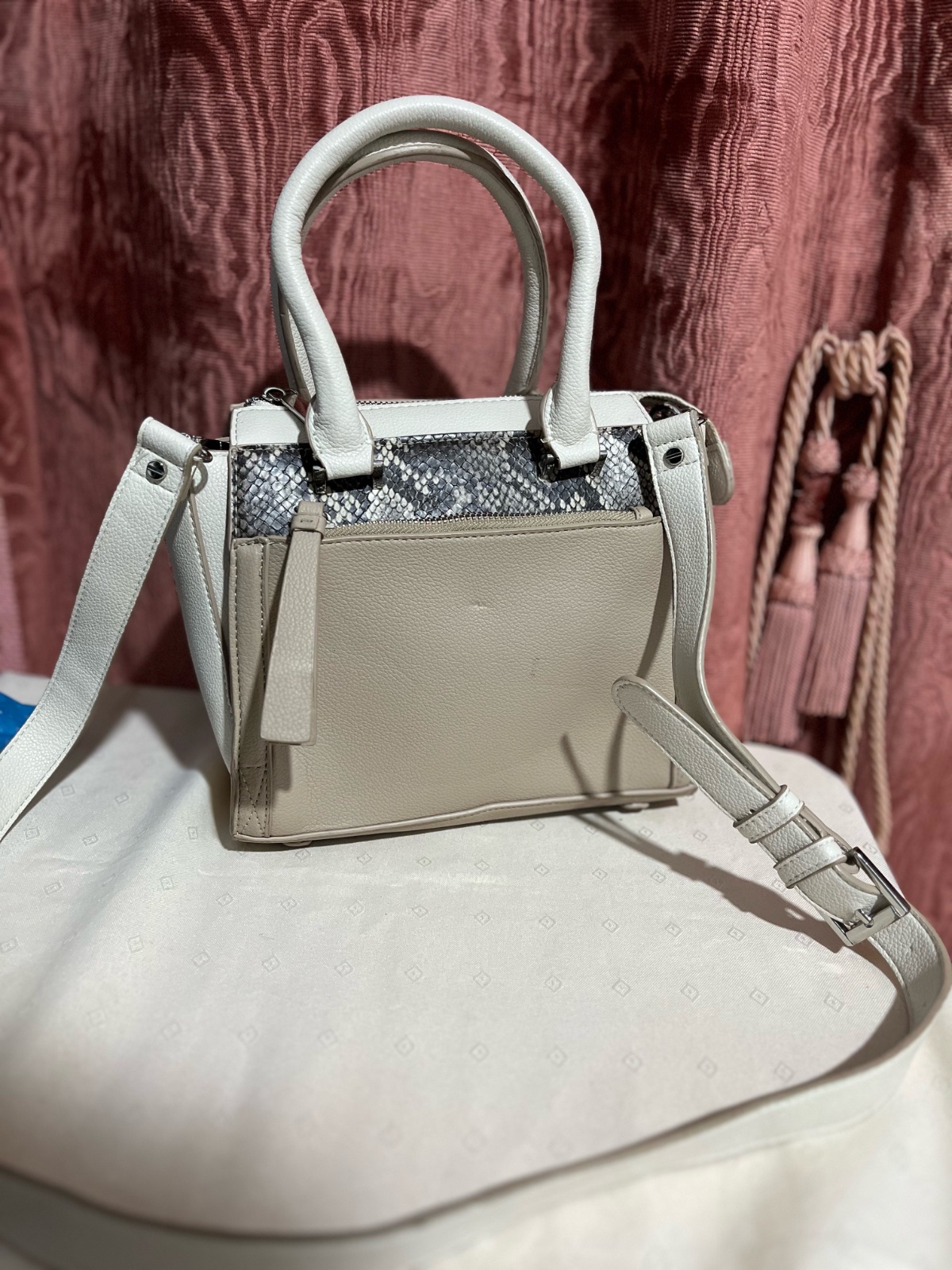 Sac état prsq neuf