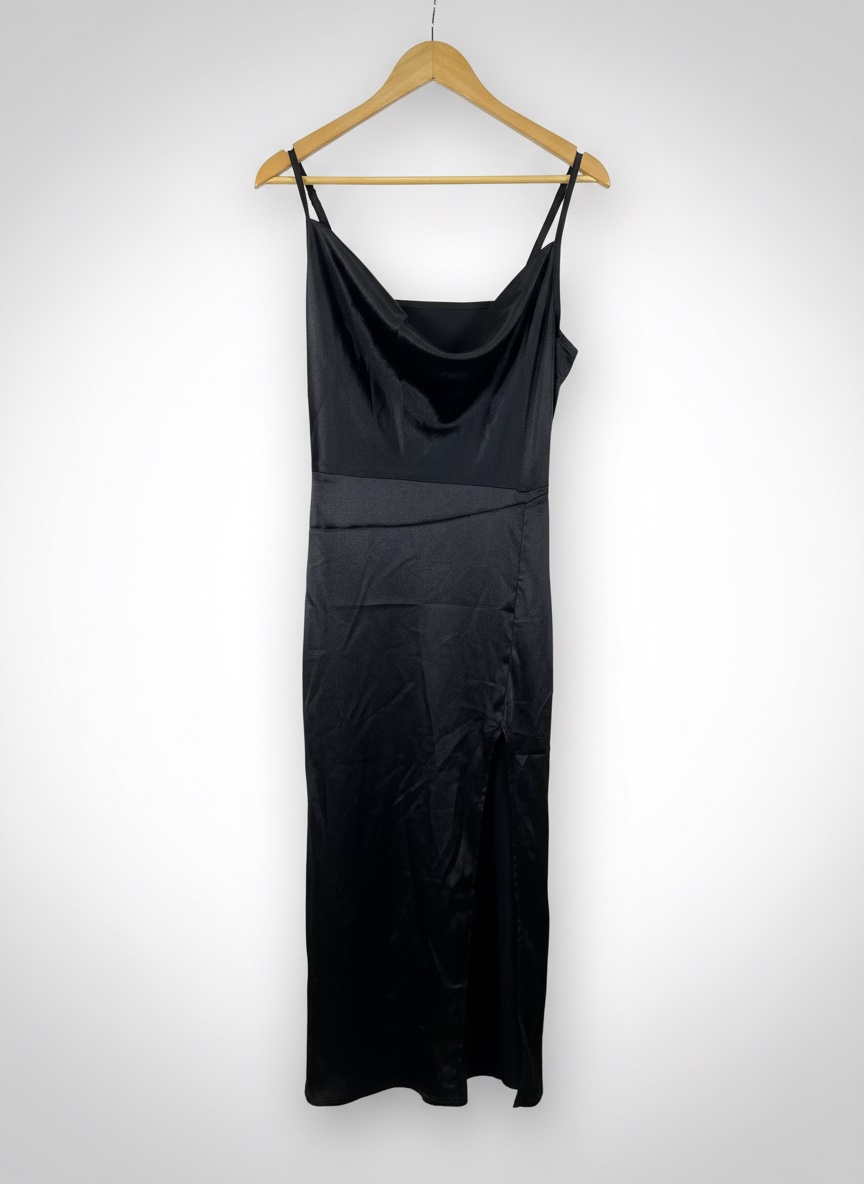 Robe satinée
