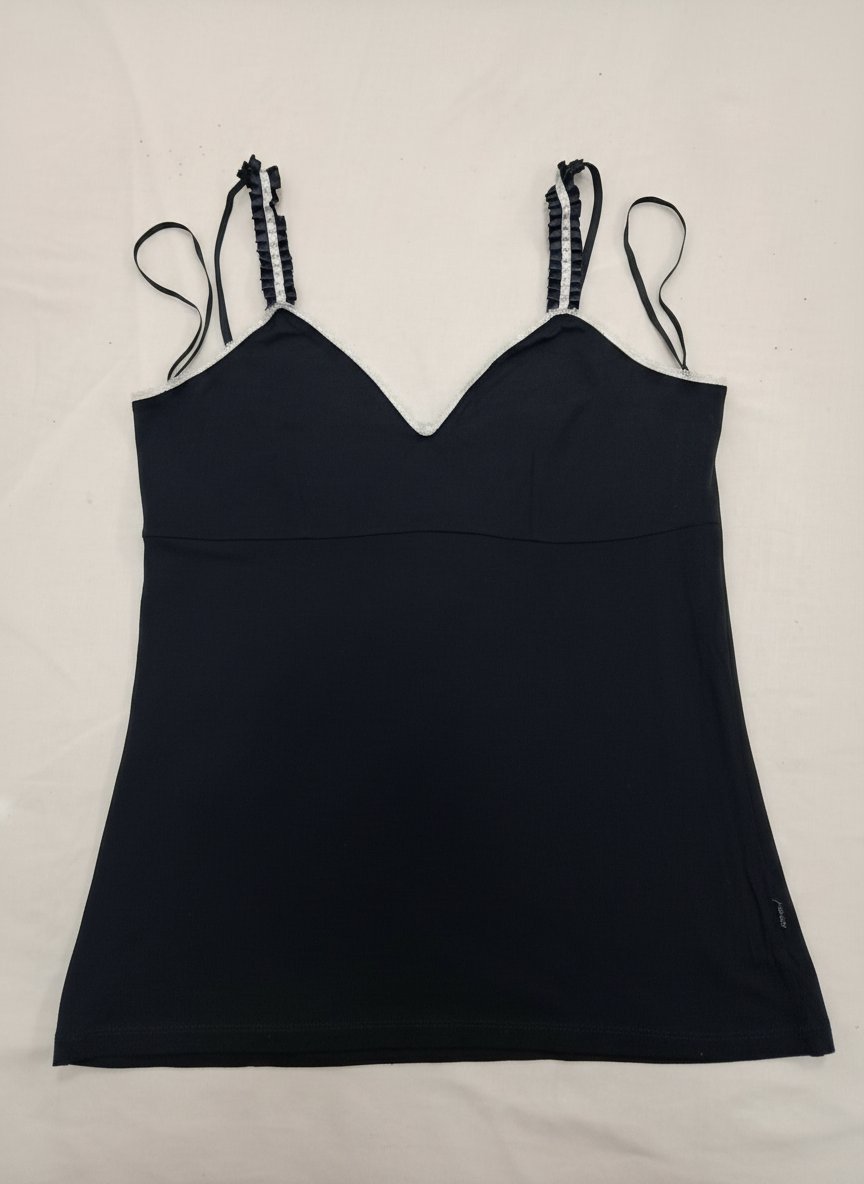 Top femme chic noir – neuf – tissu confortable – taille T4
