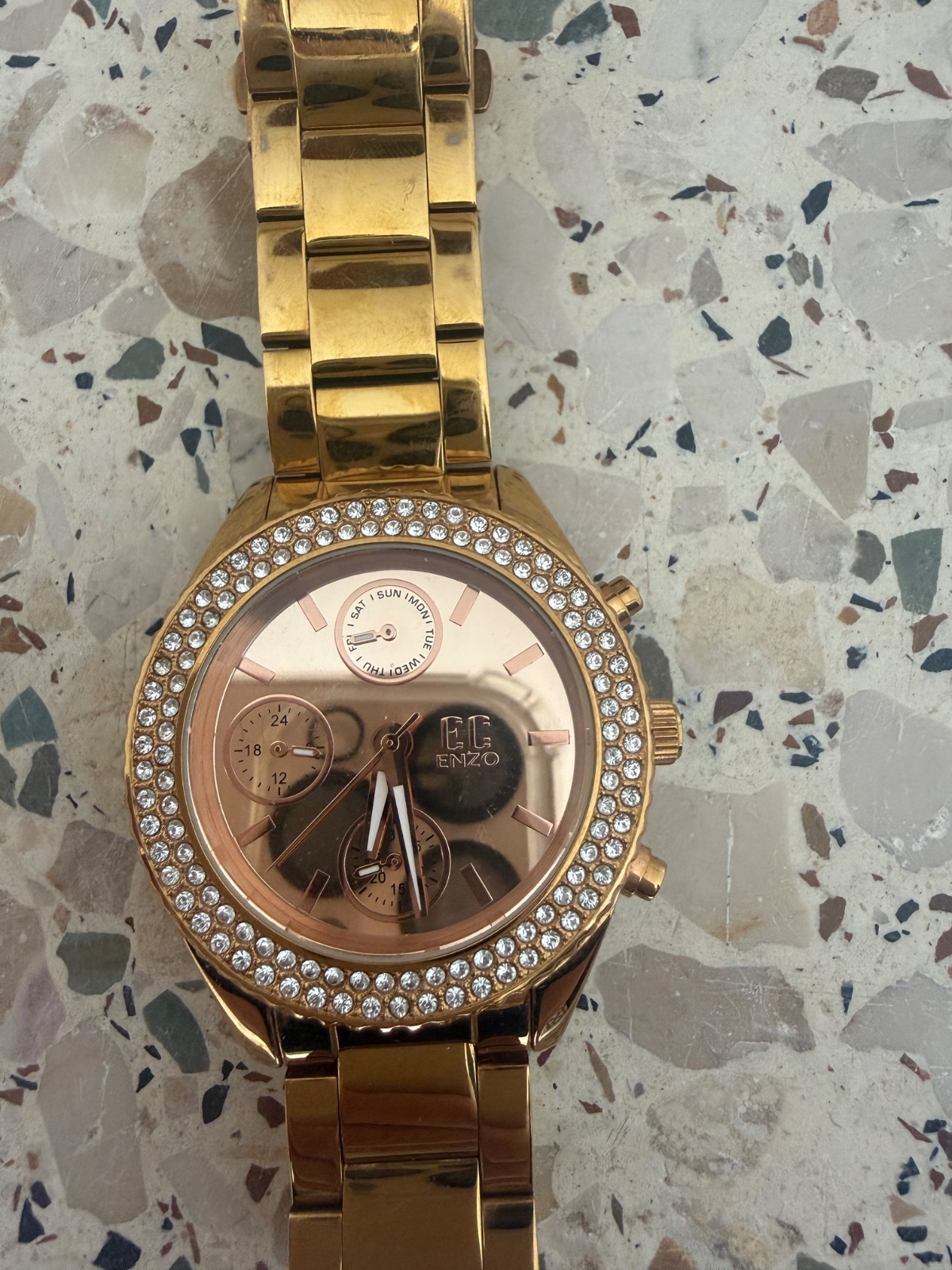 Montre enzo
