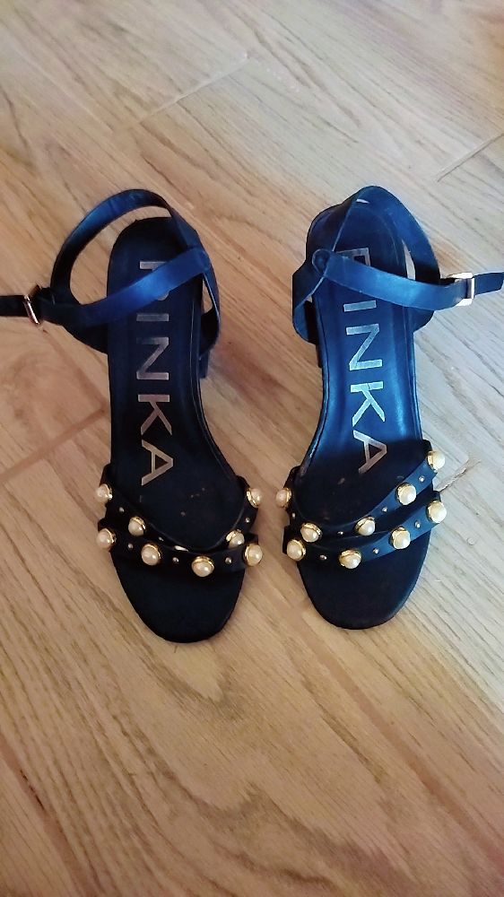 sandales noir avec perles