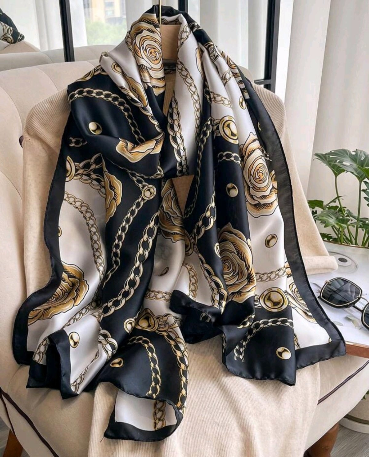  Hijab satin imprimé – Neuf