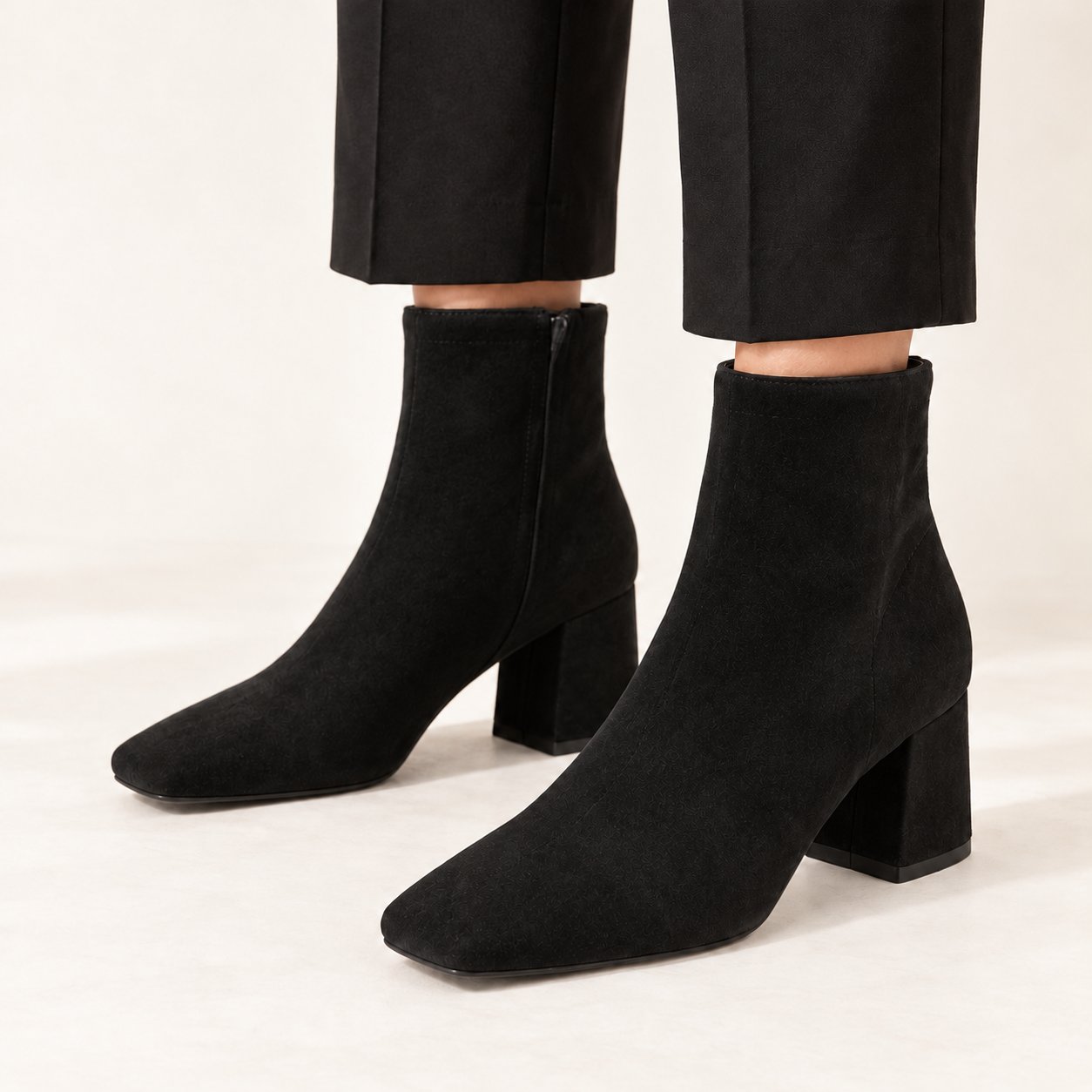 🖤 STRADIVARIUS - Élégance en noir · Petit talon · 39 · Authentique ✅