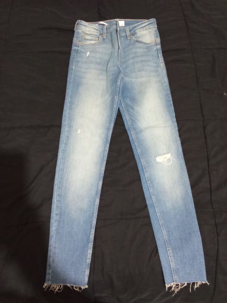 Jean bershka taille 36