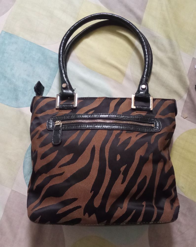 Sac à main tigré